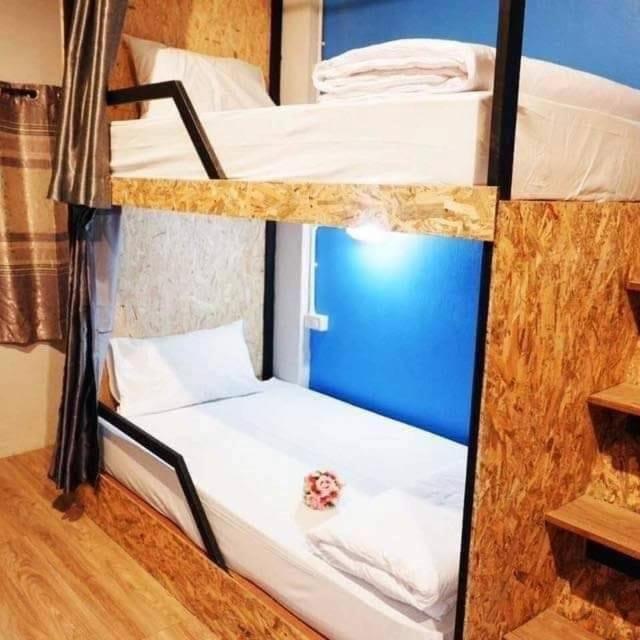 First Phuket Hostel Экстерьер фото