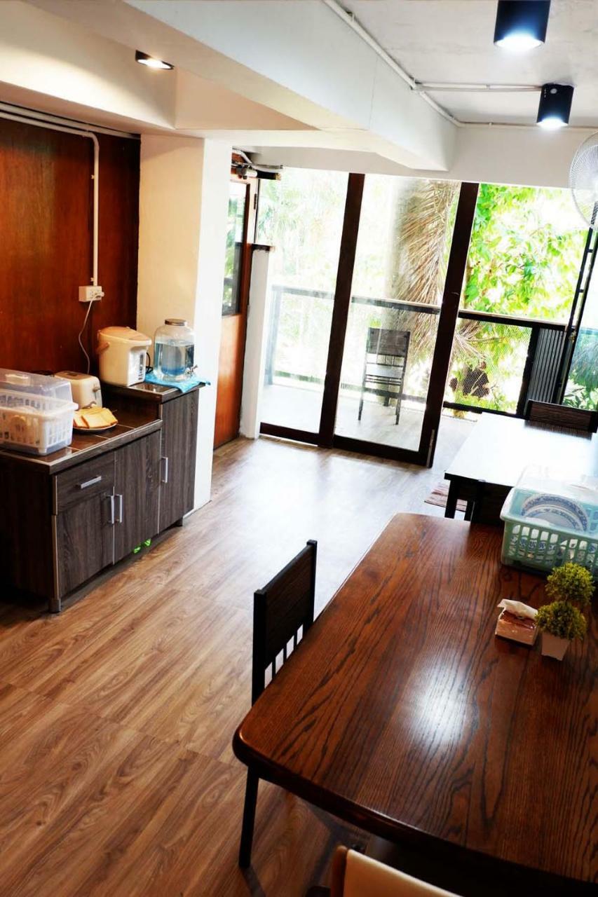 First Phuket Hostel Экстерьер фото