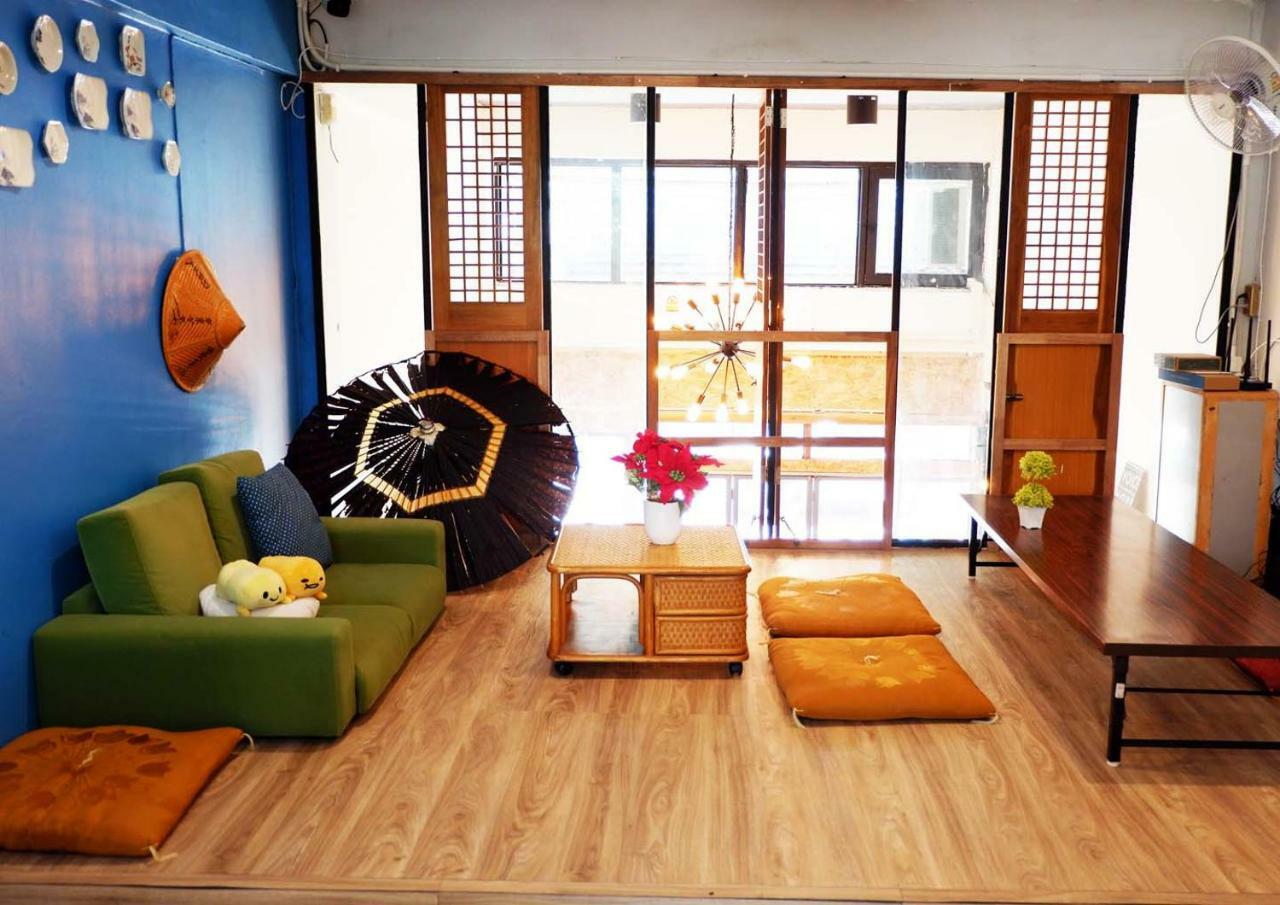 First Phuket Hostel Экстерьер фото